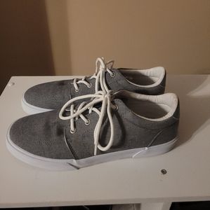 St John's Bay Ballast Sneakers Size 8M Men's Chambray Lace up Sneakers 016-8197